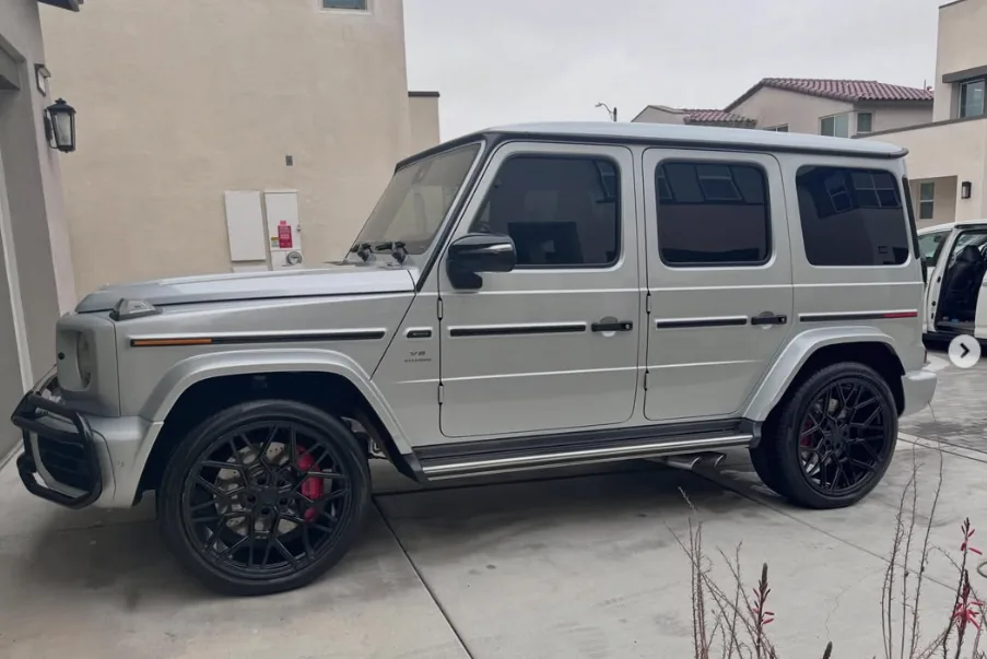 Detailed silver Mercedes G-Wagon